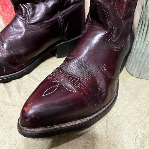 📌Cowboy Boots Dark Brown Oil Resistant Hypalon Non-Marking looks like new - Picture 2 of 16